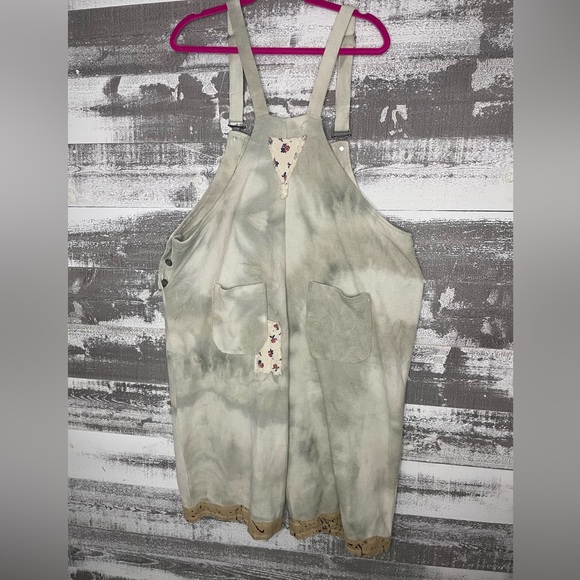 POL Ribbed Knit Crop Overalls - Picture 12 of 12